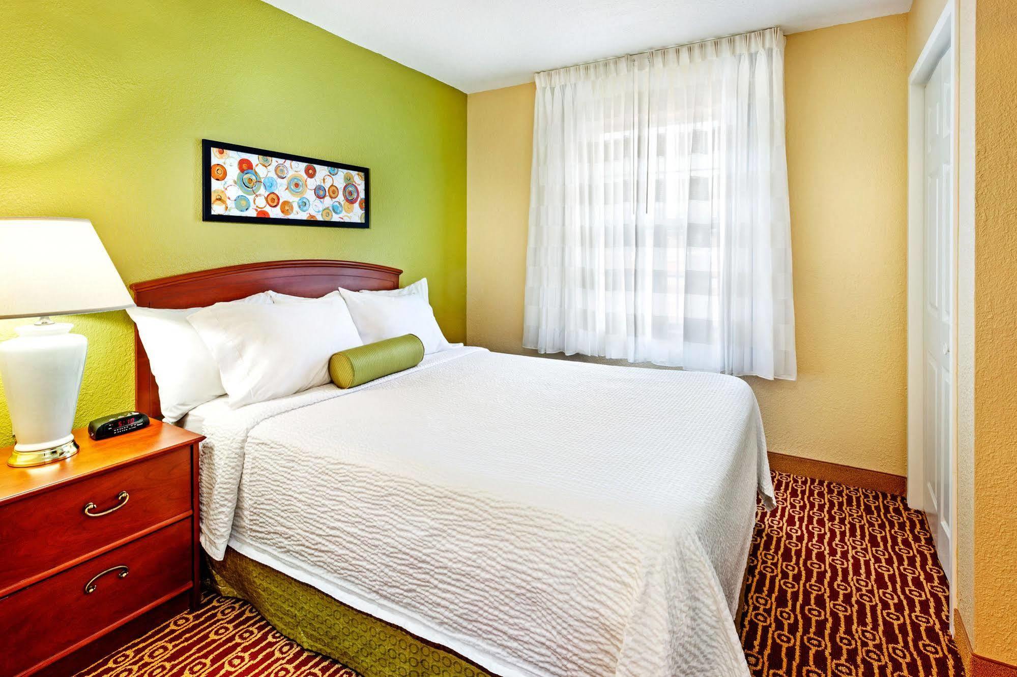 Towneplace Suites Savannah Midtown Экстерьер фото