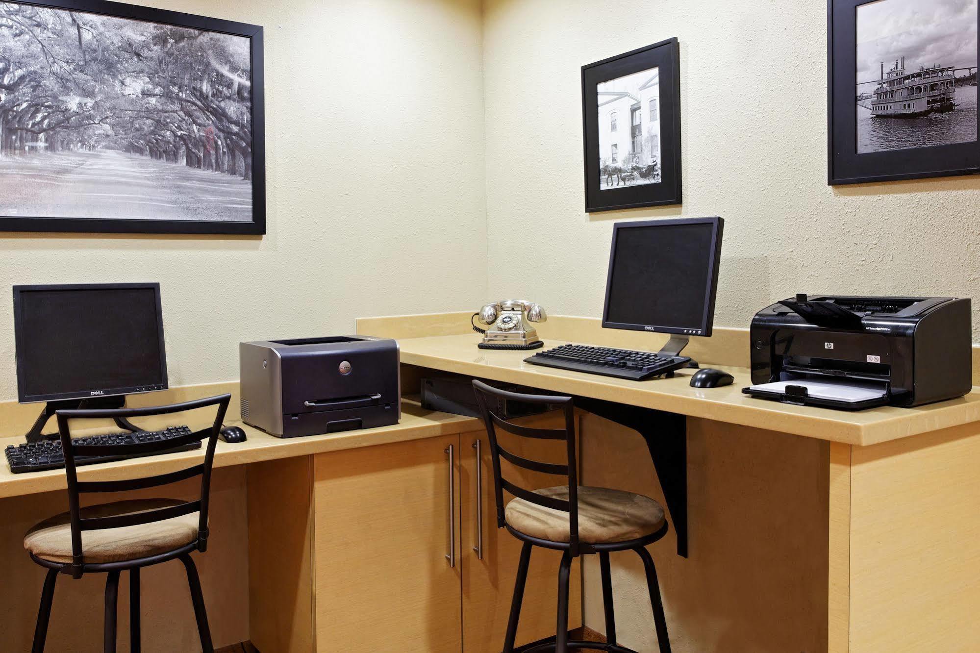 Towneplace Suites Savannah Midtown Экстерьер фото